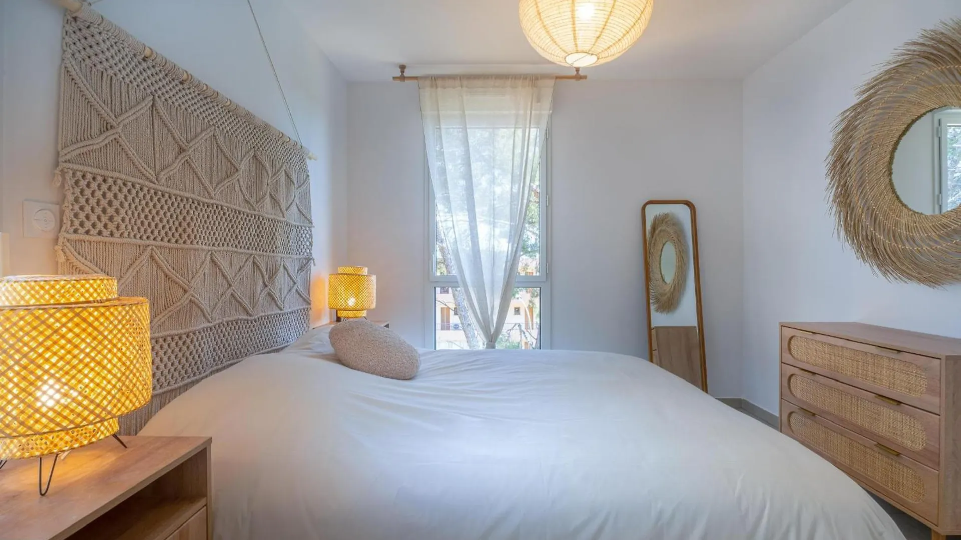 Apartment Magnifique Appartement Niche Dans Une Pinede Sanary-sur-Mer